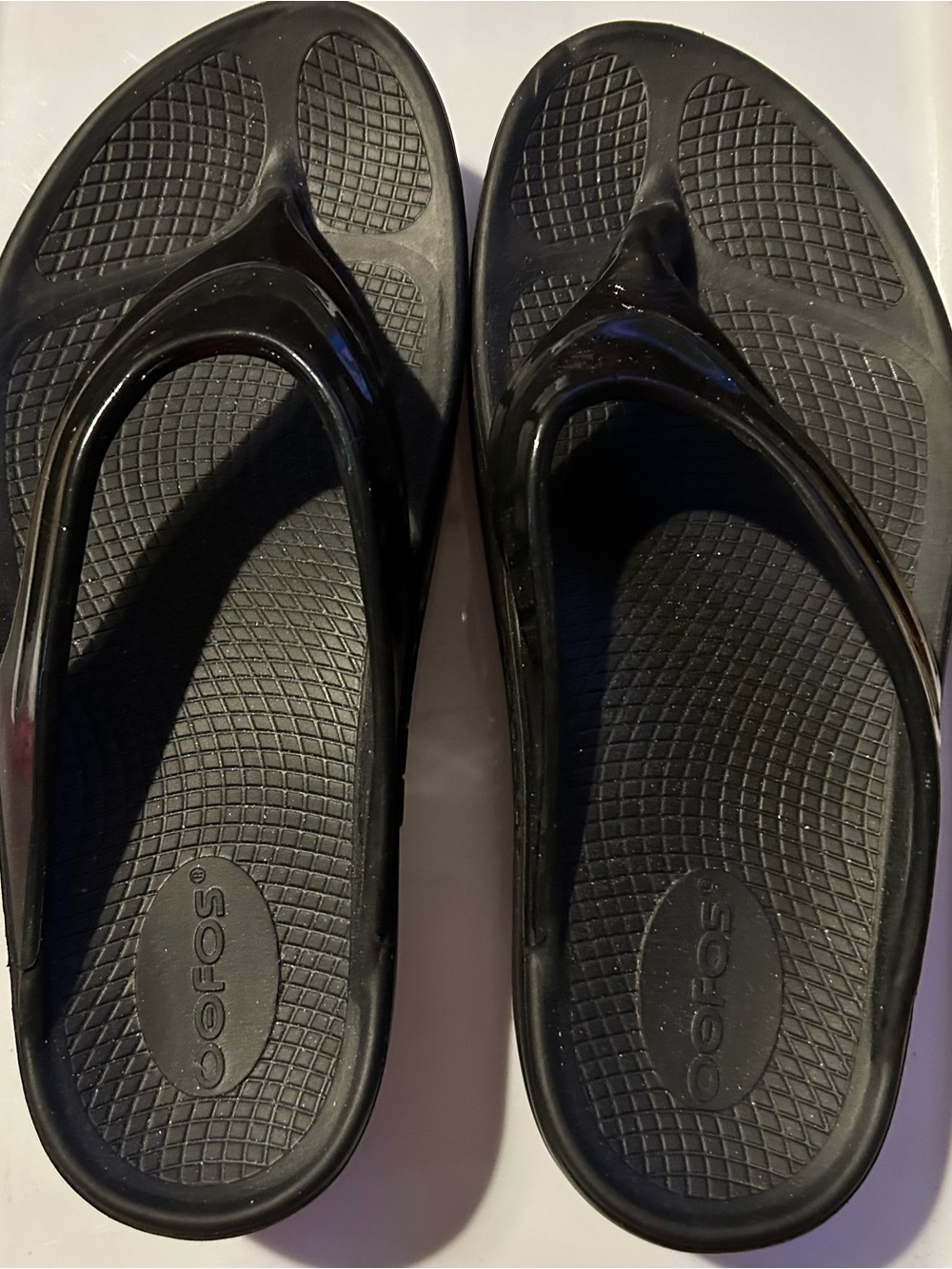 OOFOS Black Women's Recovery Sandals - Slip-On Flip Flops